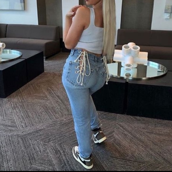 Side tie accent jeans - Picture 2 of 9